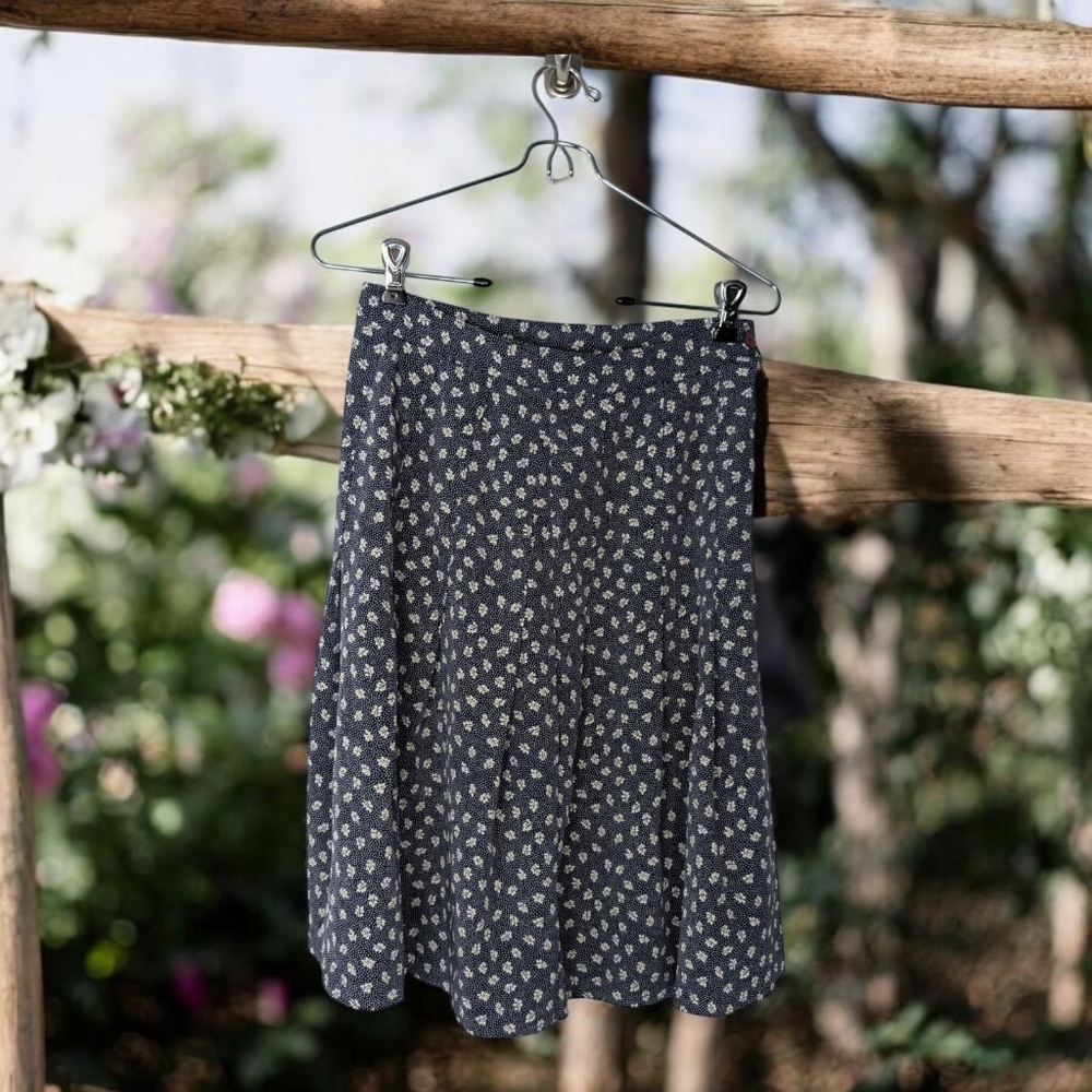 Oscar De La Renta Skirt Flare Size 10 Blue Floral Side Zipper Button Closure